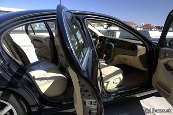 Jaguar S-Type 2.7 V6 Executive AT6, 152kw - 8