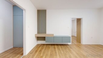 Kompletne zrekonštruovaný 3-izbový byt v centre Šale - 8