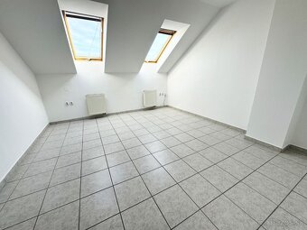 Administratívne priestory na prenájom v Novákoch - 8