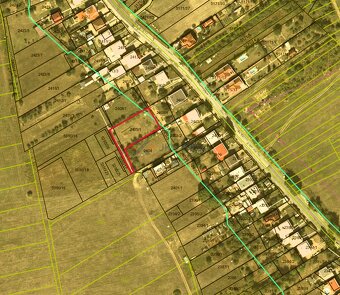 Na predaj pozemok o rozlohe 1 449 m² so záhradou a studňou v - 8