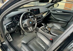 BMW rad 5 M550I Xdrive V8 Biturbo 462PS TOP STAV - 8