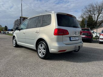 VW Touran 1.6TDI diesel, 77kW, MT/6, rok:11.2010. - 8