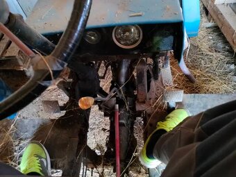 Traktor na predaj - 8