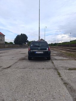 Opel Astra H 1.9 CDTI 110kw - 8