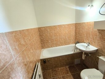 1 izbový byt na PREDAJ - KOMÁRNO - 8