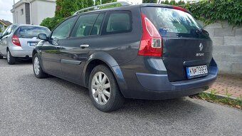Renault Megan - 8