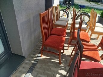 Jedálenské stoličky 5 ks,4 ks predám. - 8