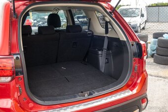 Mitsubishi Outlander 2.0 MIVEC LPG ,A/T, 4x4,7.Miest - 8