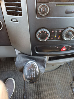 volkswagen crafter 2,5diesel, 100kw,r.v.2008,3miest,6kvalt - 8