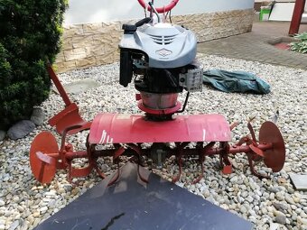 Predám rotovátor Briggs straton 675 - 8