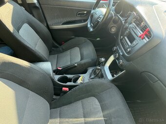 Kia Cee´d SW 1.6 GDI LX - 8