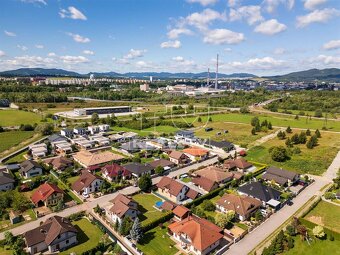 ZNÍŽENÁ CENA - Atraktívny stavebný pozemok 873m2 v... - 8