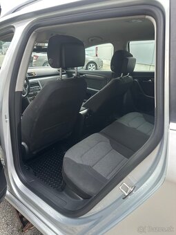 Volkswagen Passat B7 2.0 TDI DSG - 8