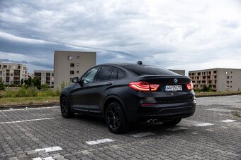 BMW X4 30d Xline - 8