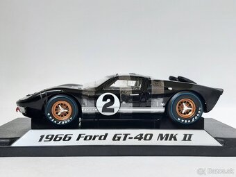 1:18 - Ford GT40 MK II #2 (1966) - Shelby Collectibles -1:18 - 8