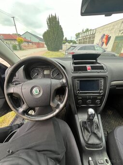 Škoda octvaia II 1.9 TDI BJB 77 kw 5 st manuál - 8