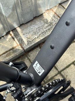 Predám pánsky horský bicykel Kross Hexagon 3.0 graphite-blue - 8
