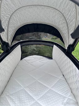 Kombinovaný kočík MOON Piú Extra 2024 - 8