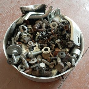 Náhradné diely - Seat Altea XL, 2009, 1.9TDi, 77Kw - 8