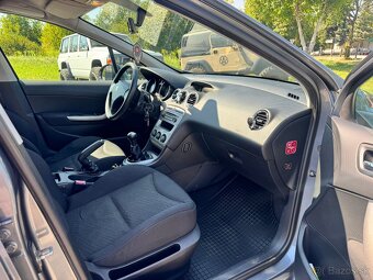 Peugeot 308 1.4 Benzín - 8