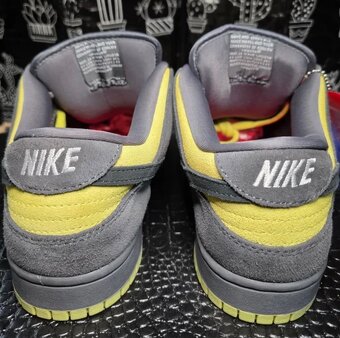 Nike SB Dunk Low x Supreme Grey/Yellow - 8