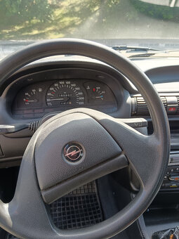 Predám opel astra classic 1.4 GL - 8