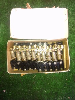 ND UNK 320,Lkt120,UNC200,201 - 8