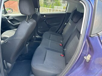 Peugeot 208 1.2 PureTech Style - 8