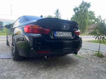 BMW F32 440I - 8
