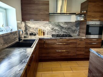 6 izbový rodinný dom na predaj - 8