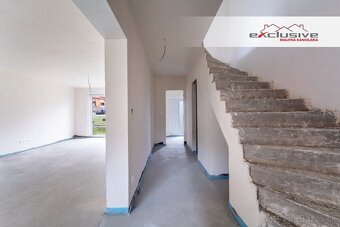 4 IZBOVÝ RODINNÝ DOM - KANAŠ, 120 M2, 426 M2 - 8