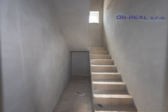 C_Predaj 3izb bytu 103m2 na 1.poschodí tehl. bytovky GA-HODY - 8