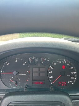 Predám Audi A4 - 8