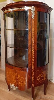 PREDÁM  PEKNÉ VECI - 8