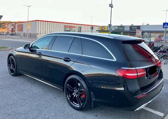 Mercedes-Benz E 220d AMG line 9G - 8