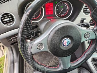 Predám Alfa Romeo 159 1.9.jtd.110kw verzia tí - 8