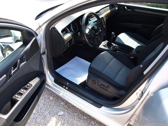 Škoda Superb 1.8 TSI Comfort - 8