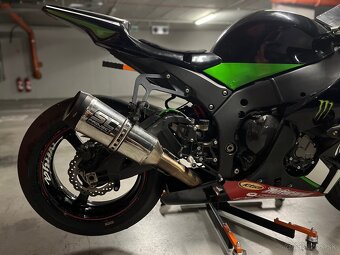 KAWASAKI ZX10R - 8