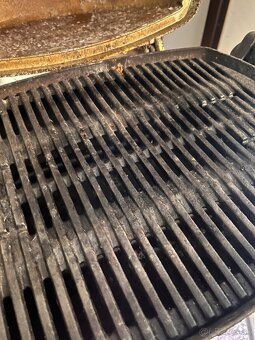 Plynový gril Weber s veľkou plynovou fľašou - 8