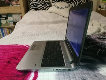 HP ProBook. i5. 15,6". RAM 16 GB. SSD 256 GB +1 000 GB. - 8