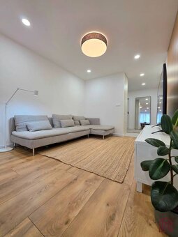 3-izbový byt po rekonštrukcii s loggiou, Staré Mesto - 8