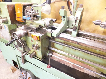 Sústruh SUI 32A - 8