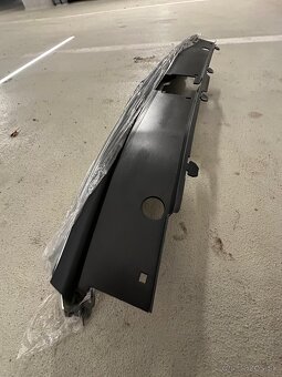 VW Passat B8 predná chrómová maska, 2015-2019 - 8