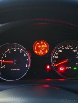 Nissan Qashqai 1.6i 2009 - 8