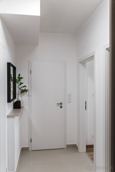 NA PREDAJ 2i BYT S BALKÓNOM, ŠANCOVA ULICA, PREMIÉRE - 8