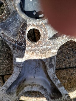 Elektróny Ford 5108, r 17 predám. - 8