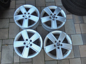 Alu disky Škoda 5x100, pneu 215/45 R16 č.12d - 8