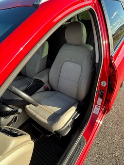 KIA CEED SW 1.6GDI 99KW BENZIN - 8