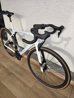 Trek Madone SL 6 Gen 8 - 2025 - 8