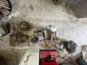 Predaj príslušenstva zo starej dielne - 8